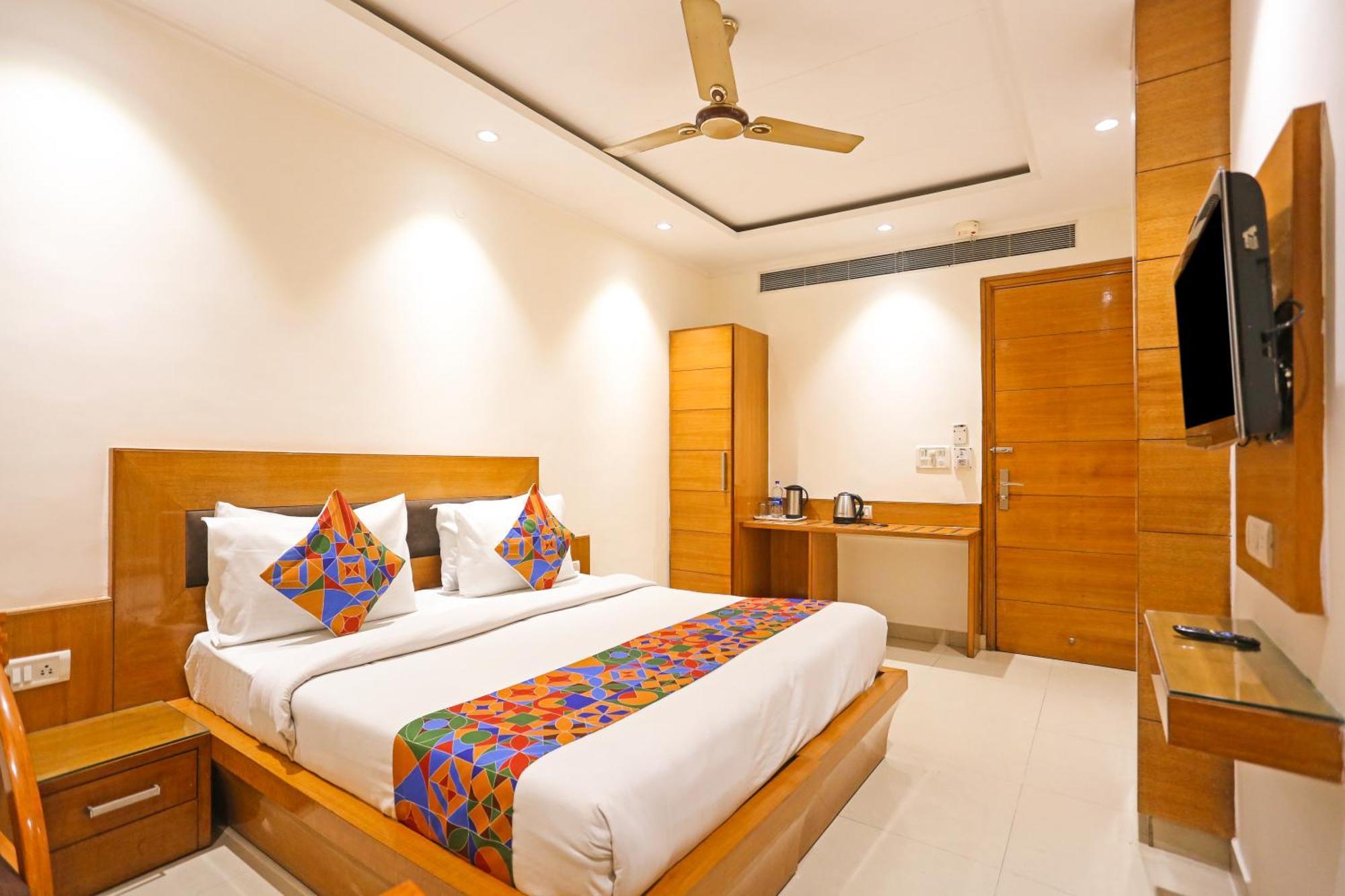 Hotel Fortuner, Karol Bagh, New Delhi Zewnętrze zdjęcie